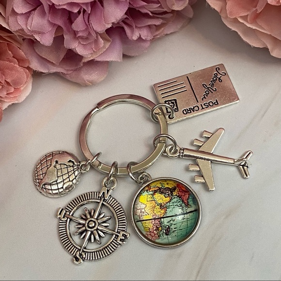 World Map Airplane Compass Keychain - Picture 7 of 13
